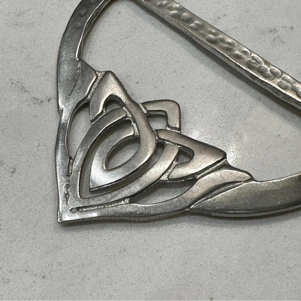 Vintage Scottish Celtic Trinity Knot Brooch Pewter XL Scotland 2.75” x 3.5”